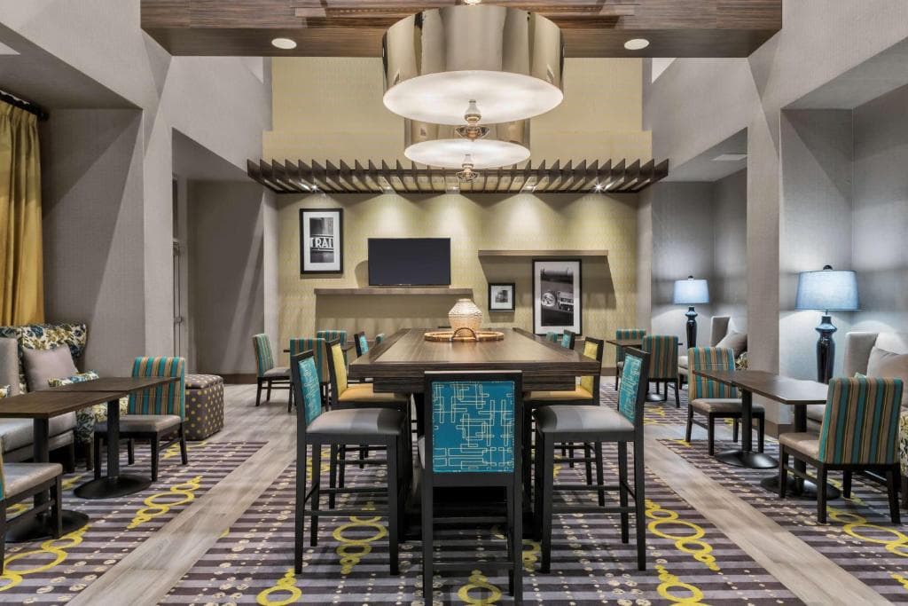 Hampton Inn & Suites Los Angeles/Hollywood