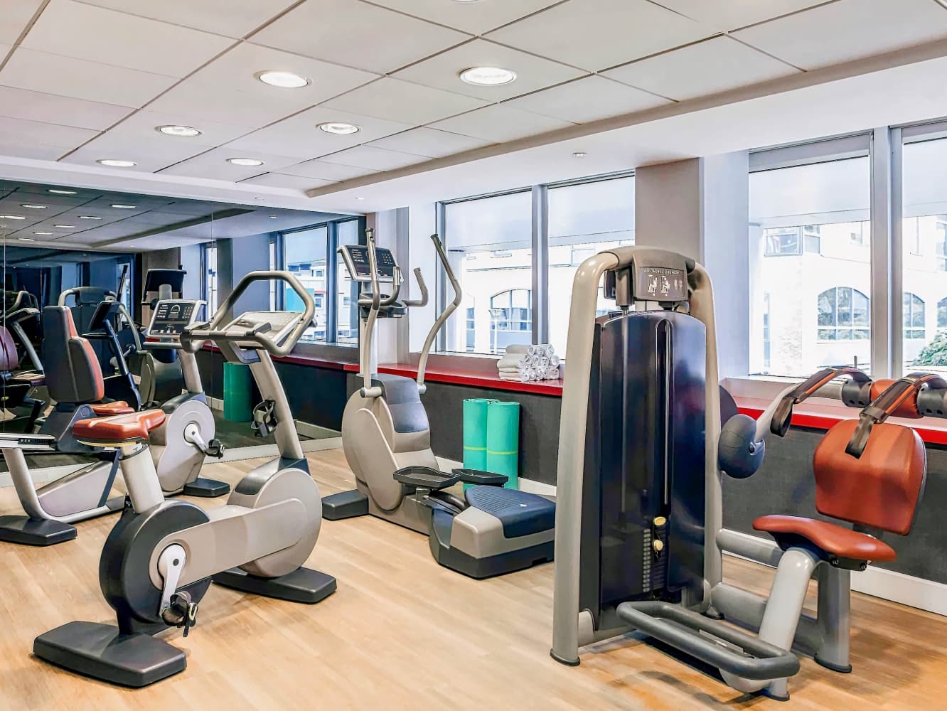 Hôtel Mercure Paris La Défense Grande Arche