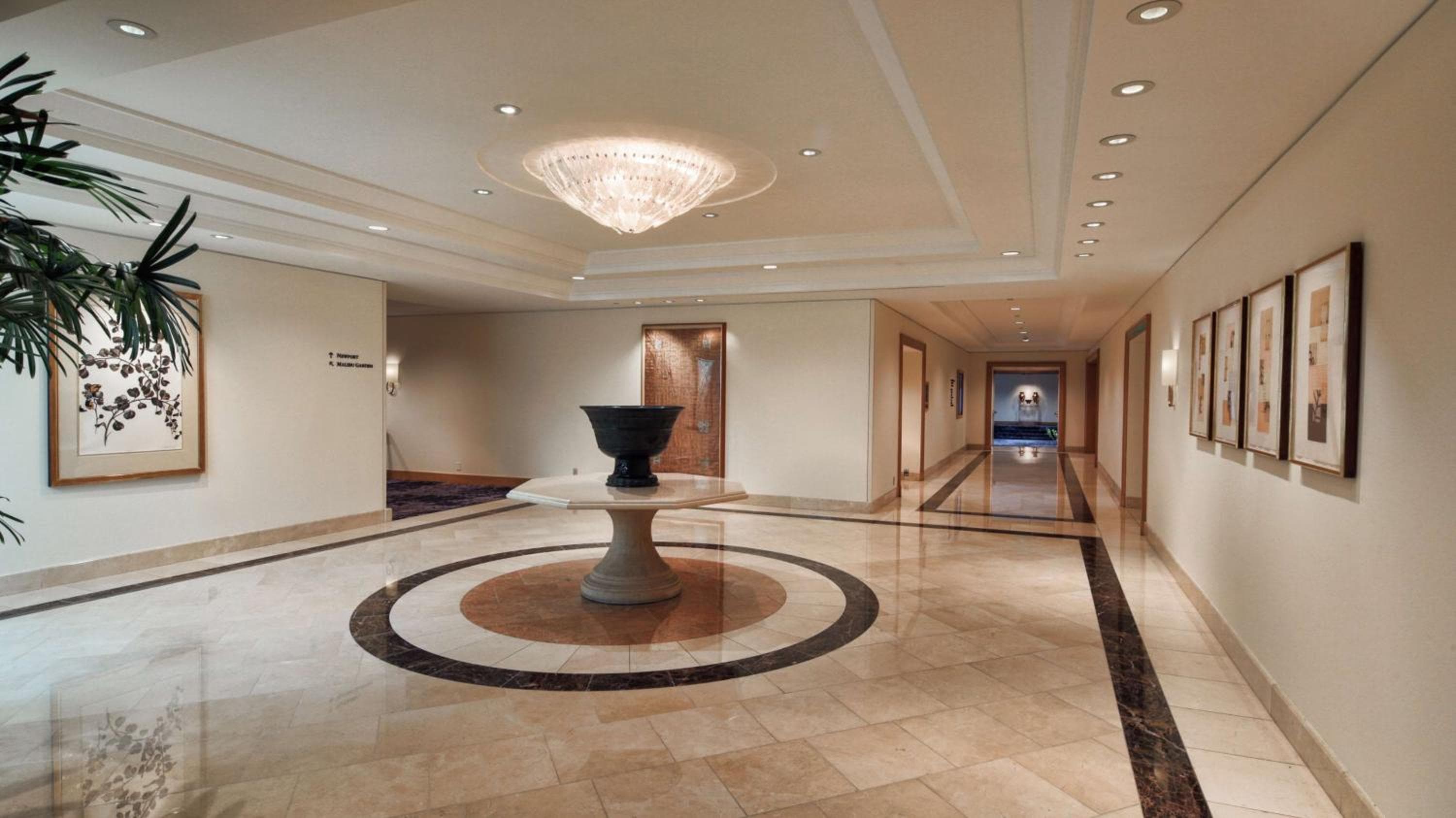 Hilton LAX Los Angeles Airport