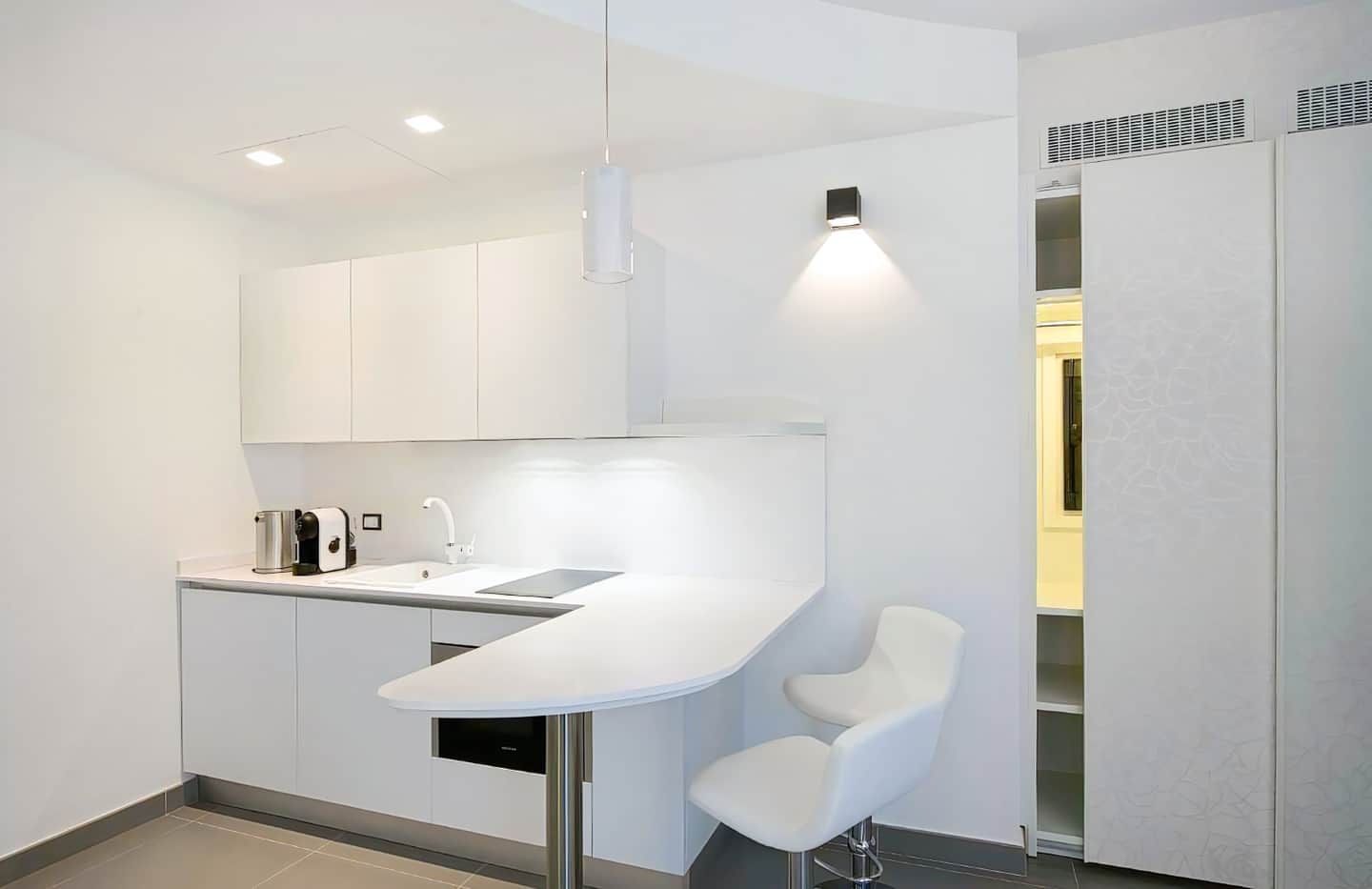 Mia Aparthotel